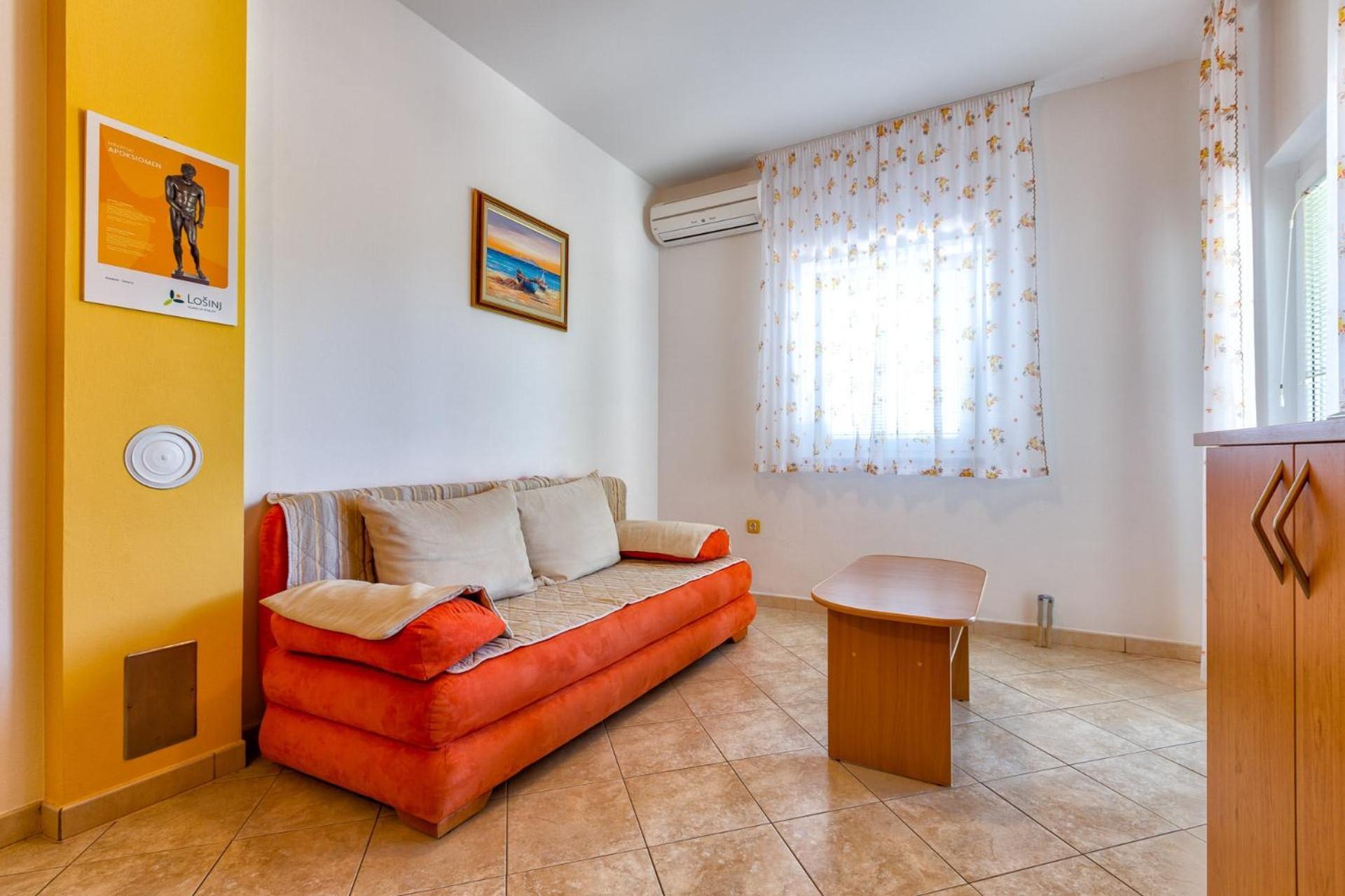 Apartments With A Parking Space Mali Losinj Room photo
